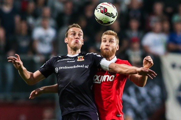 而对詹姆斯 而对詹姆斯